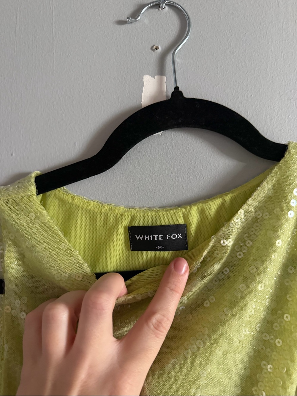 White Fox Boutique Lime Green Sequin Skirt Set - Picture 4 of 5